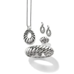 Athena Scalloped Hinged Bangle -Moonlink Jewelry Shop athena scalloped hinged bangle silver 2