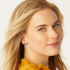 Clover Heart Mini Post Earrings -Moonlink Jewelry Shop clover heart mini post earrings silver gold 2 812779bd 8e8a 4a85 82ad cd0f69659a4c