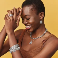 Ferrara Artisan Square French Wire Earrings -Moonlink Jewelry Shop ferrara artisan square french wire earrings silver 2 4910979f a1da 42b5 b41c f6c09b46876b