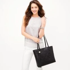 Gabriella Medallion Tote -Moonlink Jewelry Shop gabriella medallion tote black 4 aa500cc8 1195 4c83 906f 1325aa139769