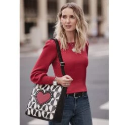 Look Of Love Shoulderbag 7 Look Of Love Shoulderbag -Moonlink Jewelry Shop look of love shoulderbag multi 3 183da3b0 2f28 42a3 9c8e 6e97e9d15413