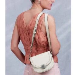 Paradiso Shell Mini Flap Bag 9 Paradiso Shell Mini Flap Bag -Moonlink Jewelry Shop paradiso shell mini flap bag white 4
