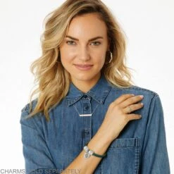 Starflakes Bead 7 Starflakes Bead -Moonlink Jewelry Shop starflakes bead silver white 3 2dda9b3c 35c0 4979 9eb8 81d3df38cbf3